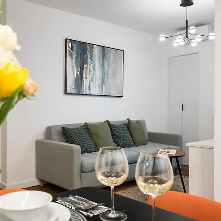 Sunny 2br Flat - Amzei Square - Amazing Terrace 公寓