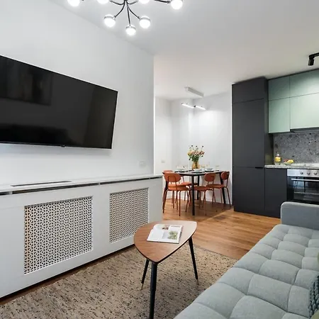 Sunny 2br Flat - Amzei Square - Amazing Terrace Apartment Bucharest