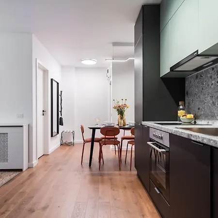 Sunny 2br Flat - Amzei Square - Amazing Terrace * Bucharest