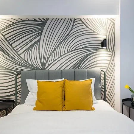 Apartment Sunny 2br Flat - Amzei Square - Amazing Terrace *