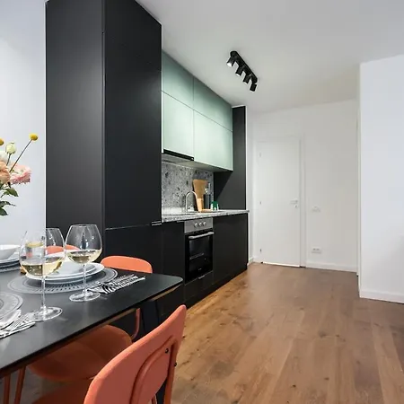 Sunny 2br Flat - Amzei Square - Amazing Terrace Appartamento