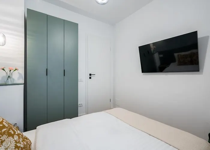 Sunny 2br Flat - Amzei Square - Amazing Terrace Bukarest