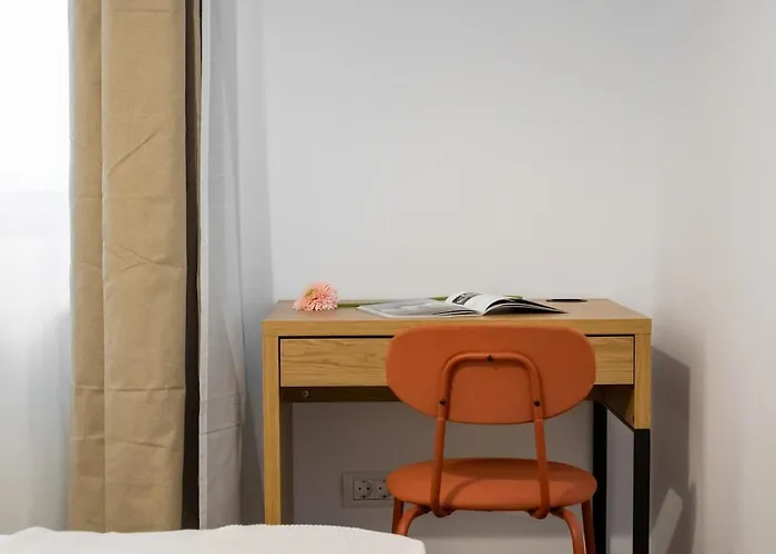 Sunny 2br Flat - Amzei Square - Amazing Terrace * بوخارست