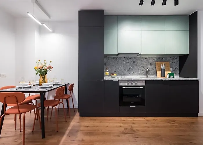 Sunny 2br Flat - Amzei Square - Amazing Terrace شقة بوخارست