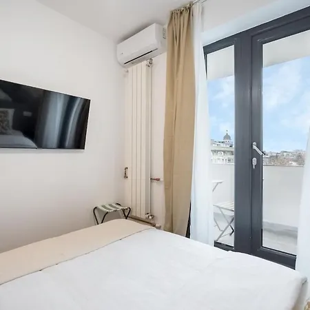 Sunny 2br Flat - Amzei Square - Amazing Terrace Appartement Boekarest